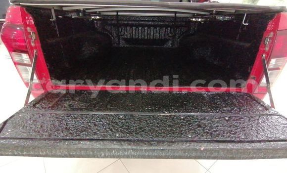 Acheter Occasion Voiture Isuzu KB Rouge à Lusaka, Zambie Acheter Occasion Voiture Isuzu KB Rouge à Lusaka, Zambie