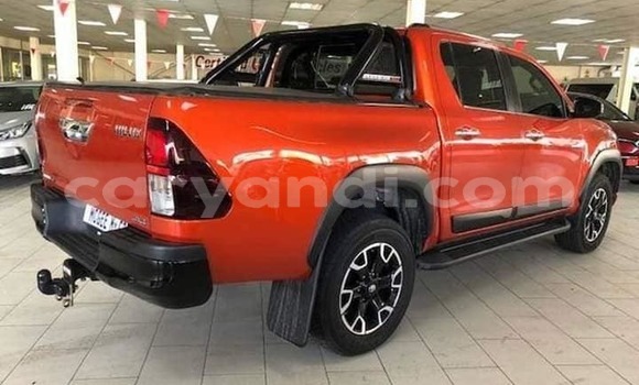 Acheter Occasion Voiture Toyota Hilux Rouge à Livingstone, Zambie Acheter Occasion Voiture Toyota Hilux Rouge à Livingstone, Zambie