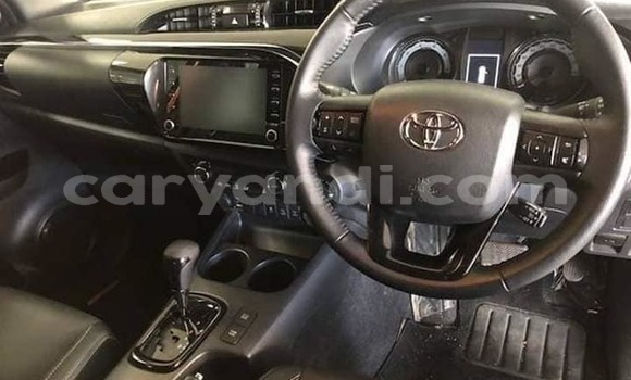Acheter Occasion Voiture Toyota Hilux Rouge à Livingstone, Zambie Acheter Occasion Voiture Toyota Hilux Rouge à Livingstone, Zambie