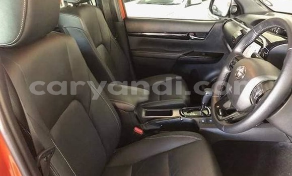 Acheter Occasion Voiture Toyota Hilux Rouge à Livingstone, Zambie Acheter Occasion Voiture Toyota Hilux Rouge à Livingstone, Zambie