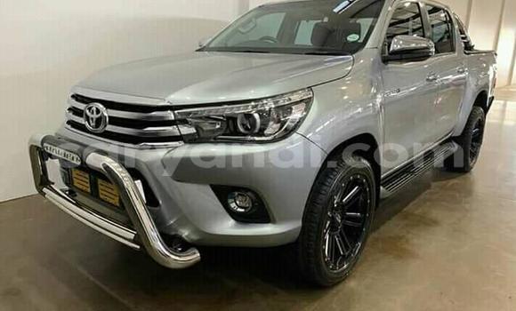 Acheter Occasion Voiture Toyota Hilux Gris à Livingstone, Zambie Acheter Occasion Voiture Toyota Hilux Gris à Livingstone, Zambie