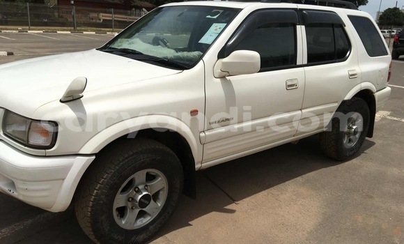 Acheter Occasion Voiture Isuzu Wizard Blanc à Lusaka, Zambie Acheter Occasion Voiture Isuzu Wizard Blanc à Lusaka, Zambie