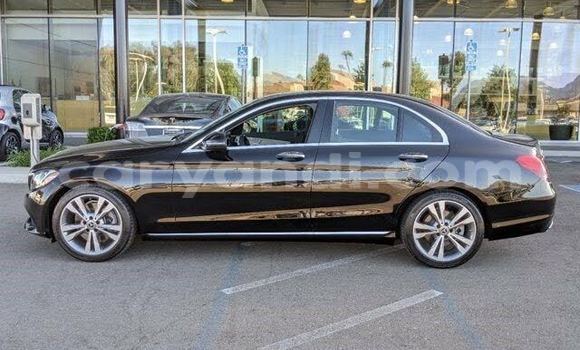 Acheter Occasion Voiture Mercedes-Benz C-Classe Noir à Lusaka, Zambie Acheter Occasion Voiture Mercedes-Benz C-Classe Noir à Lusaka, Zambie
