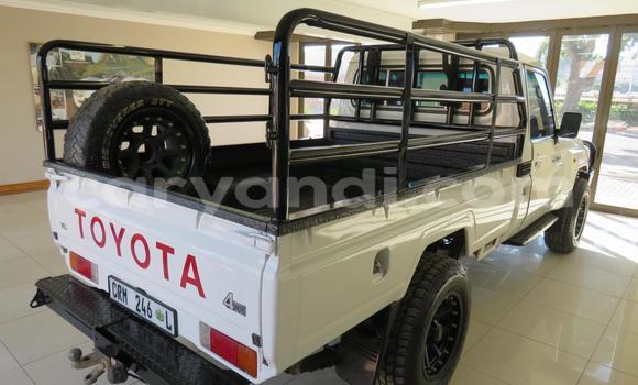 Acheter Occasion Voiture Toyota Land Cruiser Autre à Chipata, Zambie Acheter Occasion Voiture Toyota Land Cruiser Autre à Chipata, Zambie