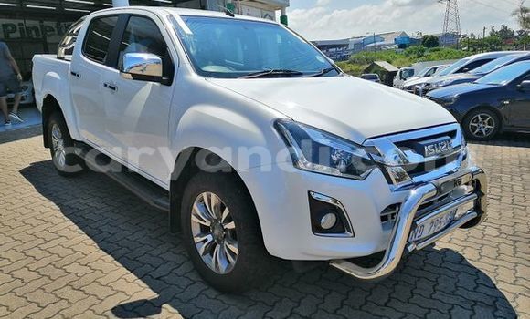 Buy Used Isuzu KB White Car in Livingstone in Zambia