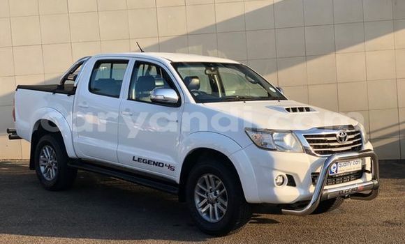 Tenga Tsaru Toyota Hilux Chena Mota in Lusaka in Zambia