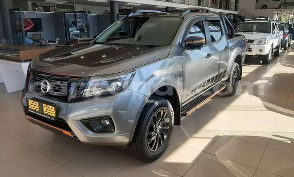 Nunua Ilio tumika Nissan Navara Nyeupe Gari ndani ya Lusaka nchini Zambia Nunua Ilio tumika Nissan Navara Nyeupe Gari ndani ya Lusaka nchini Zambia