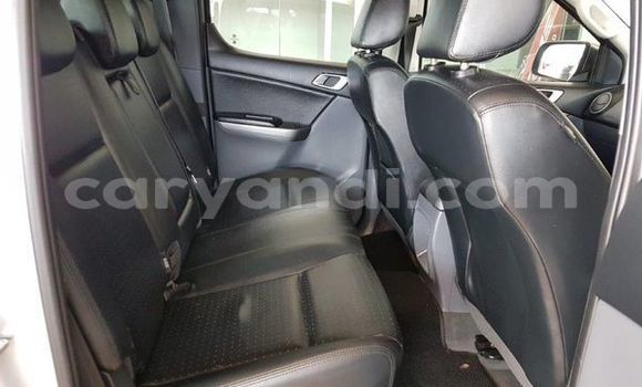 Acheter Occasion Voiture Mazda BT-50 Gris à Livingstone, Zambie Acheter Occasion Voiture Mazda BT-50 Gris à Livingstone, Zambie