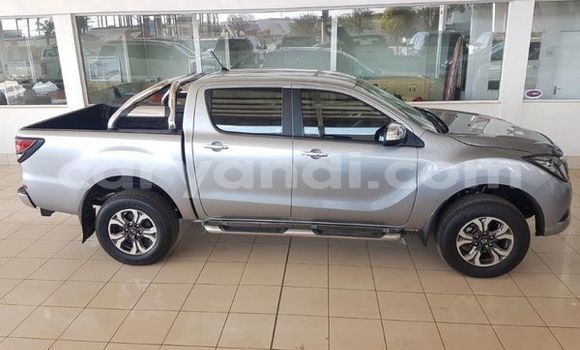 Acheter Occasion Voiture Mazda BT-50 Gris à Livingstone, Zambie Acheter Occasion Voiture Mazda BT-50 Gris à Livingstone, Zambie