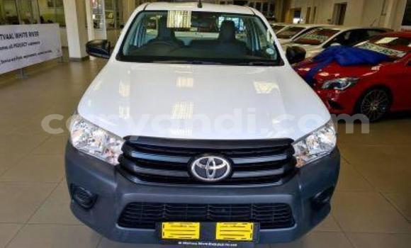 Tenga Tsaru Toyota Hilux Chena Mota in Chipata in Zambia