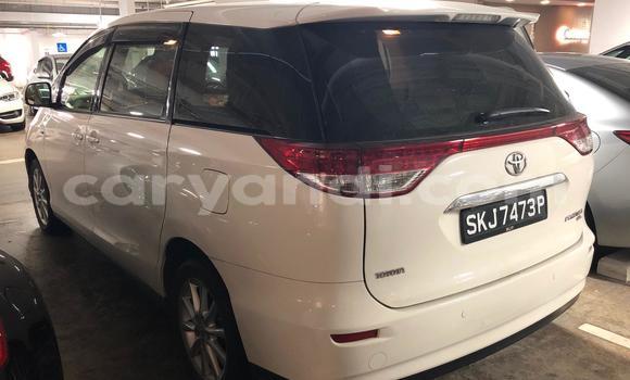 Tenga Tsaru Toyota Previa Chena Mota in Lusaka in Zambia Tenga Tsaru Toyota Previa Chena Mota in Lusaka in Zambia