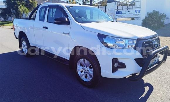 Buy Used Toyota Hilux White Car in Livingstone in Zambia Buy Used Toyota Hilux White Car in Livingstone in Zambia