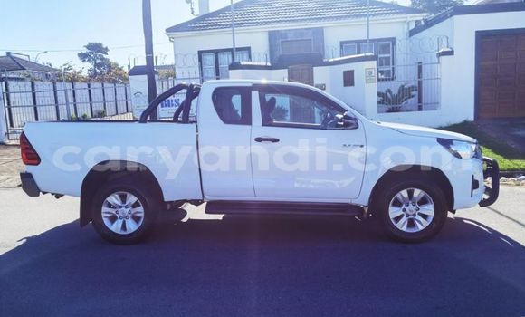 Buy Used Toyota Hilux White Car in Livingstone in Zambia Buy Used Toyota Hilux White Car in Livingstone in Zambia