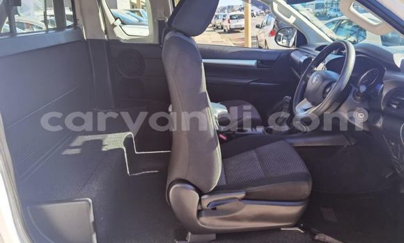 Buy Used Toyota Hilux White Car in Livingstone in Zambia Buy Used Toyota Hilux White Car in Livingstone in Zambia