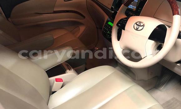 Tenga Tsaru Toyota Previa Chena Mota in Lusaka in Zambia Tenga Tsaru Toyota Previa Chena Mota in Lusaka in Zambia