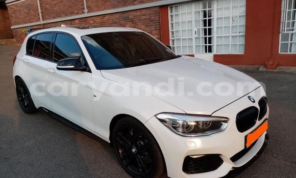 Acheter Occasion Voiture BMW 1-Series Blanc à Chipata, Zambie Acheter Occasion Voiture BMW 1-Series Blanc à Chipata, Zambie