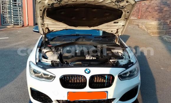 Acheter Occasion Voiture BMW 1-Series Blanc à Chipata, Zambie Acheter Occasion Voiture BMW 1-Series Blanc à Chipata, Zambie