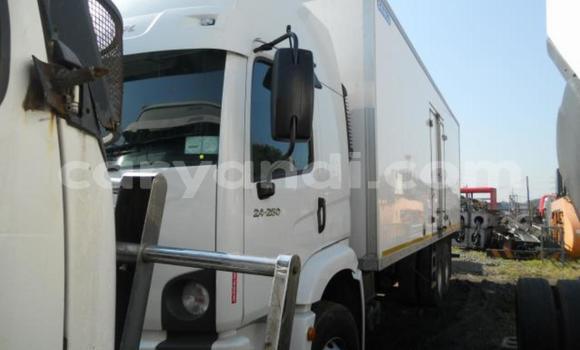 Buy Used Volkswagen TRUCK White Truck in Chipata in Zambia Buy Used Volkswagen TRUCK White Truck in Chipata in Zambia