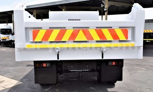 Acheter Occasion Utilitaire Hino 300 Series Blanc à Chipata, Zambie Acheter Occasion Utilitaire Hino 300 Series Blanc à Chipata, Zambie