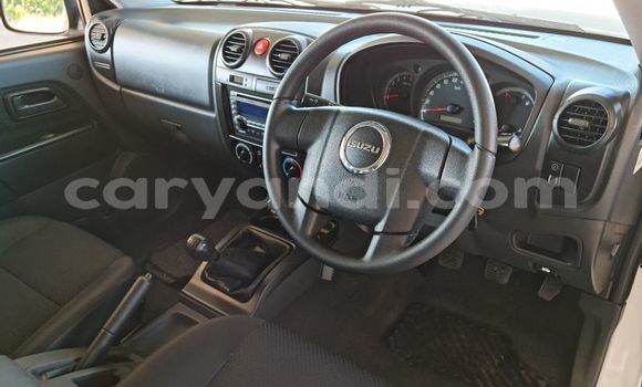 Tenga Tsaru Isuzu KB Chena Mota in Livingstone in Zambia Tenga Tsaru Isuzu KB Chena Mota in Livingstone in Zambia