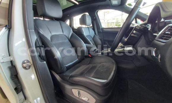Buy Used Porsche Macan Silver Car in Chipata in Zambia Buy Used Porsche Macan Silver Car in Chipata in Zambia