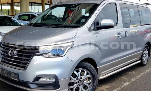 Acheter Occasion Voiture Hyundai H1 Noir à Chingola, Zambie Acheter Occasion Voiture Hyundai H1 Noir à Chingola, Zambie