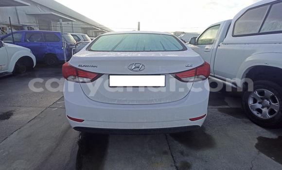 Acheter Occasion Voiture Hyundai Elantra Blanc à Chinsali, Nord Acheter Occasion Voiture Hyundai Elantra Blanc à Chinsali, Nord