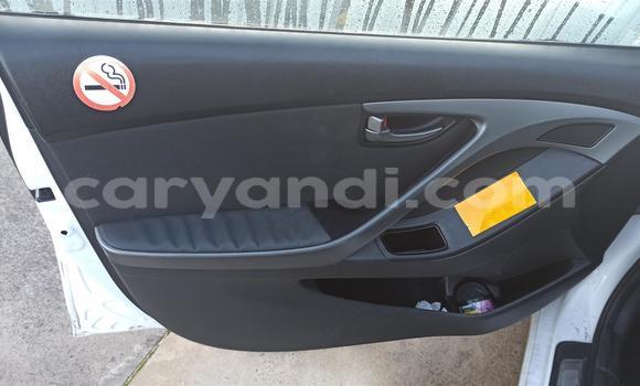 Acheter Occasion Voiture Hyundai Elantra Blanc à Chinsali, Nord Acheter Occasion Voiture Hyundai Elantra Blanc à Chinsali, Nord