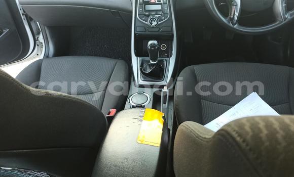 Acheter Occasion Voiture Hyundai Elantra Blanc à Chinsali, Nord Acheter Occasion Voiture Hyundai Elantra Blanc à Chinsali, Nord