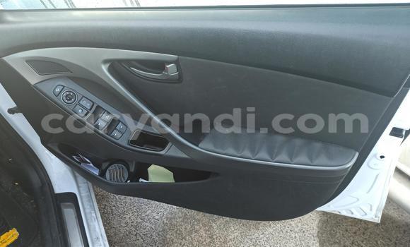 Acheter Occasion Voiture Hyundai Elantra Blanc à Chinsali, Nord Acheter Occasion Voiture Hyundai Elantra Blanc à Chinsali, Nord