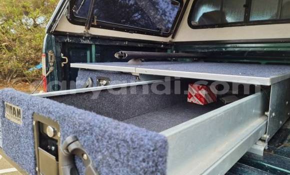Acheter Occasion Voiture Toyota Hilux Noir à Lusaka, Zambie Acheter Occasion Voiture Toyota Hilux Noir à Lusaka, Zambie
