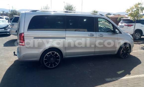Buy Used Mercedes‒Benz Vito Silver Car in Chinsali in Northern Buy Used Mercedes‒Benz Vito Silver Car in Chinsali in Northern