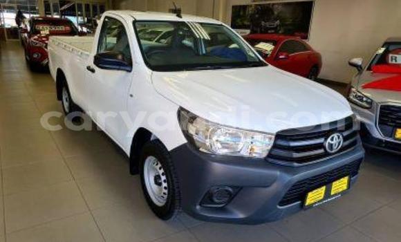 Buy Used Toyota Hilux White Car in Import - Dubai in Zambia Buy Used Toyota Hilux White Car in Import - Dubai in Zambia