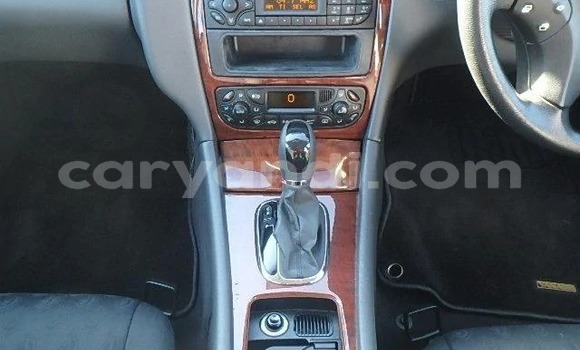 Acheter Import Voiture Mercedes‒Benz C–Class Gris à Lusaka, Zambie Acheter Import Voiture Mercedes‒Benz C–Class Gris à Lusaka, Zambie