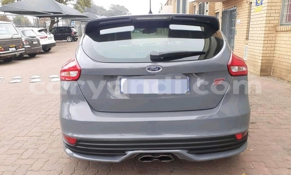 Acheter Occasion Voiture Ford Focus ST Autre à Chingola, Zambie Acheter Occasion Voiture Ford Focus ST Autre à Chingola, Zambie
