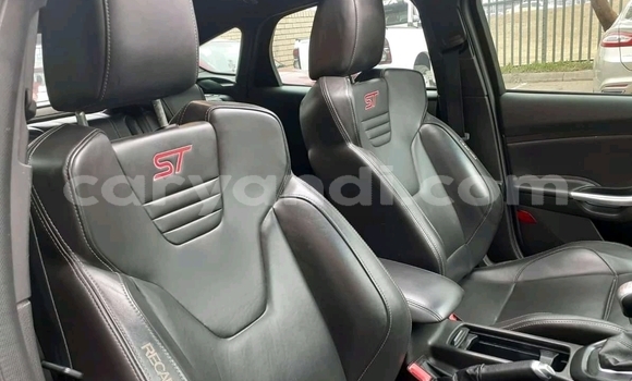 Acheter Occasion Voiture Ford Focus ST Autre à Chingola, Zambie Acheter Occasion Voiture Ford Focus ST Autre à Chingola, Zambie