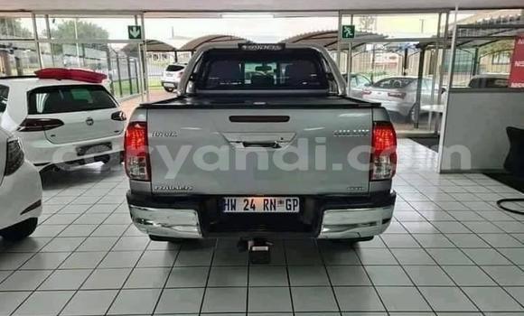 Buy Used Toyota Hilux Silver Car in Chilanga in Lusaka Buy Used Toyota Hilux Silver Car in Chilanga in Lusaka
