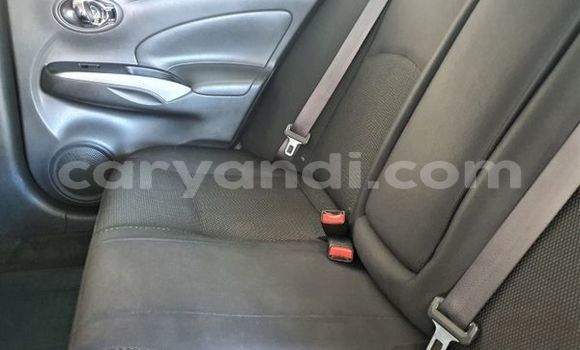 Acheter Occasion Voiture Nissan Almera Bleu à Livingstone, Zambie Acheter Occasion Voiture Nissan Almera Bleu à Livingstone, Zambie