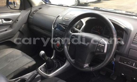 Tenga Tsaru Isuzu KB Sirivha Mota in Livingstone in Zambia Tenga Tsaru Isuzu KB Sirivha Mota in Livingstone in Zambia