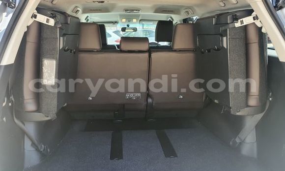 Acheter Occasion Voiture Toyota Fortuner Gris à Livingstone, Zambie Acheter Occasion Voiture Toyota Fortuner Gris à Livingstone, Zambie