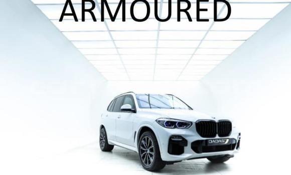 Acheter Occasion Voiture BMW X5 M Blanc à Livingstone, Zambie Acheter Occasion Voiture BMW X5 M Blanc à Livingstone, Zambie