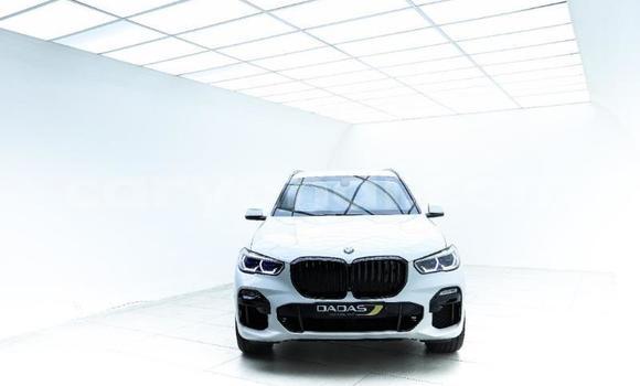 Acheter Occasion Voiture BMW X5 M Blanc à Livingstone, Zambie Acheter Occasion Voiture BMW X5 M Blanc à Livingstone, Zambie