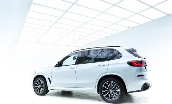 Acheter Occasion Voiture BMW X5 M Blanc à Livingstone, Zambie Acheter Occasion Voiture BMW X5 M Blanc à Livingstone, Zambie