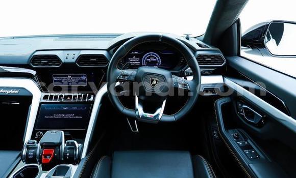 Buy Used Lamborghini Urus White Car in Lusaka in Zambia Buy Used Lamborghini Urus White Car in Lusaka in Zambia