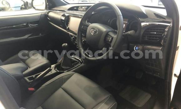 Buy Used Toyota Hilux White Car in Livingstone in Zambia Buy Used Toyota Hilux White Car in Livingstone in Zambia
