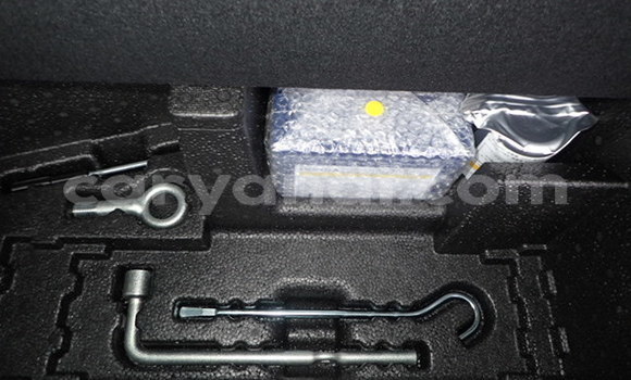 Acheter Occasion Voiture Honda FIT Blanc à Lusaka, Zambie Acheter Occasion Voiture Honda FIT Blanc à Lusaka, Zambie