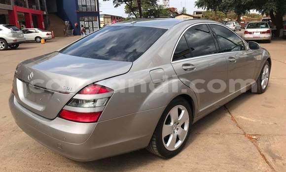 Acheter Import Voiture Mercedes‒Benz S-klasse Beige à Lusaka, Zambie Acheter Import Voiture Mercedes‒Benz S-klasse Beige à Lusaka, Zambie