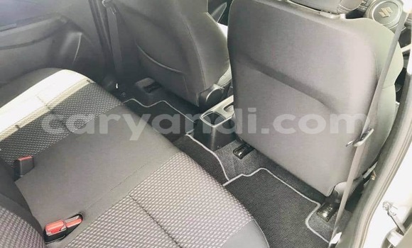 Acheter Occasion Voiture Suzuki Swift Gris à Lusaka, Zambie Acheter Occasion Voiture Suzuki Swift Gris à Lusaka, Zambie