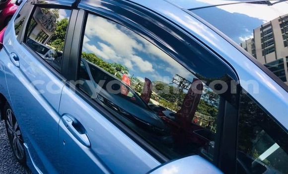 Acheter Occasion Voiture Honda FIT Bleu à Livingstone, Zambie Acheter Occasion Voiture Honda FIT Bleu à Livingstone, Zambie