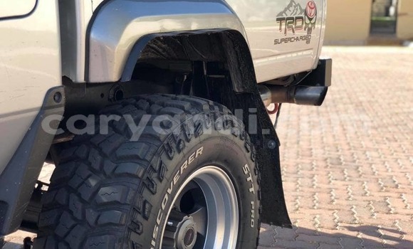 Acheter Occasion Voiture Toyota Land Cruiser Gris à Lusaka, Zambie Acheter Occasion Voiture Toyota Land Cruiser Gris à Lusaka, Zambie